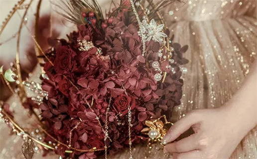 96生肖鼠女性格(96属鼠女的性格和脾气)