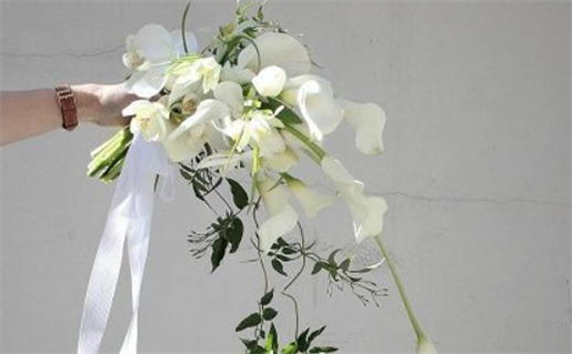 2027年06月25日老黄历适合办婚礼吗