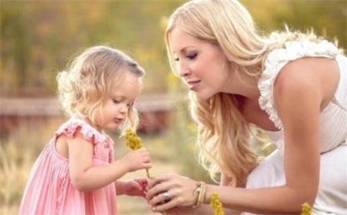 如何给2026年07月08日出生的李姓女宝宝起个好名字？专业分析与建议